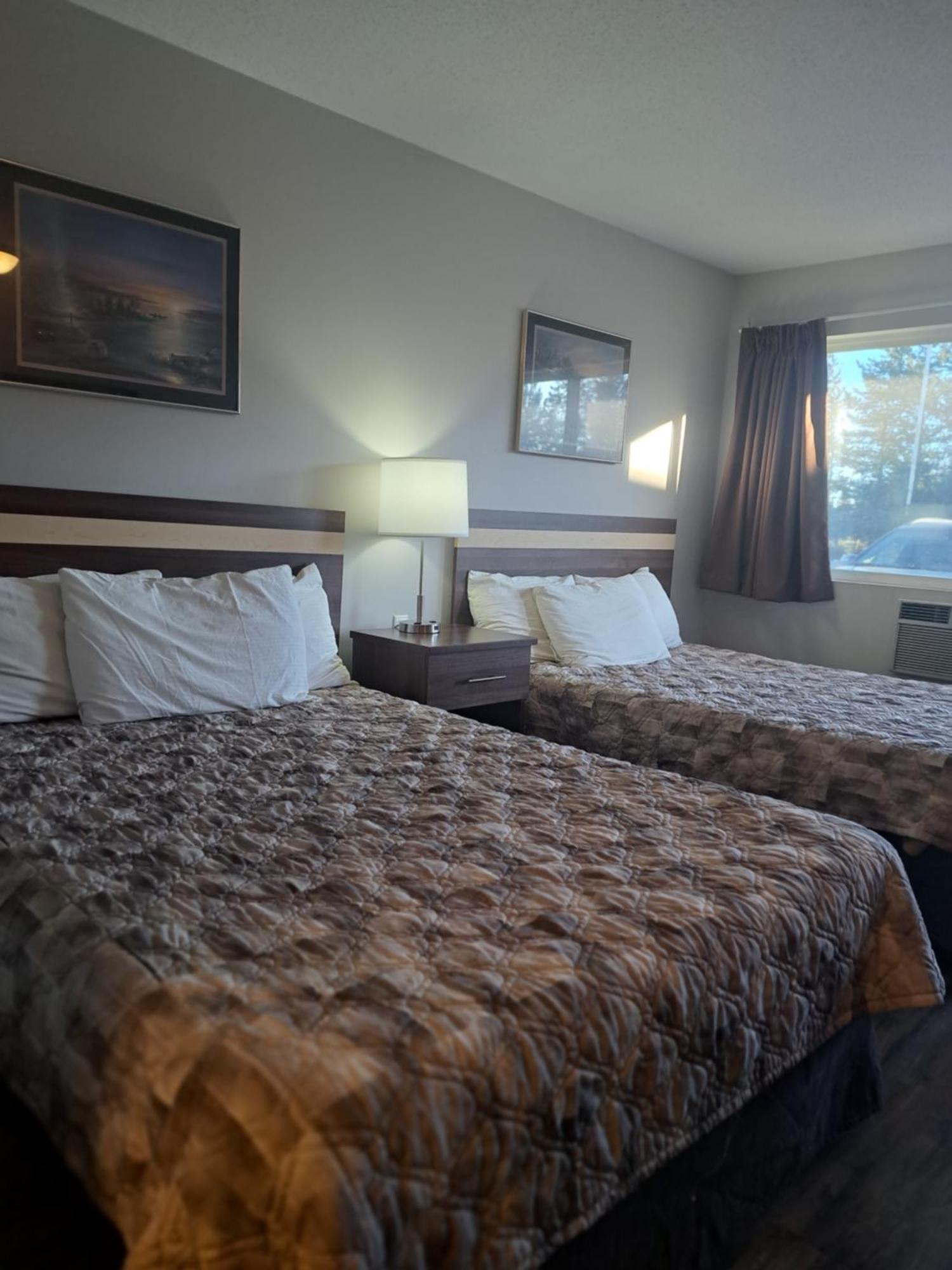 Bon Voyage Inn Prince George Extérieur photo