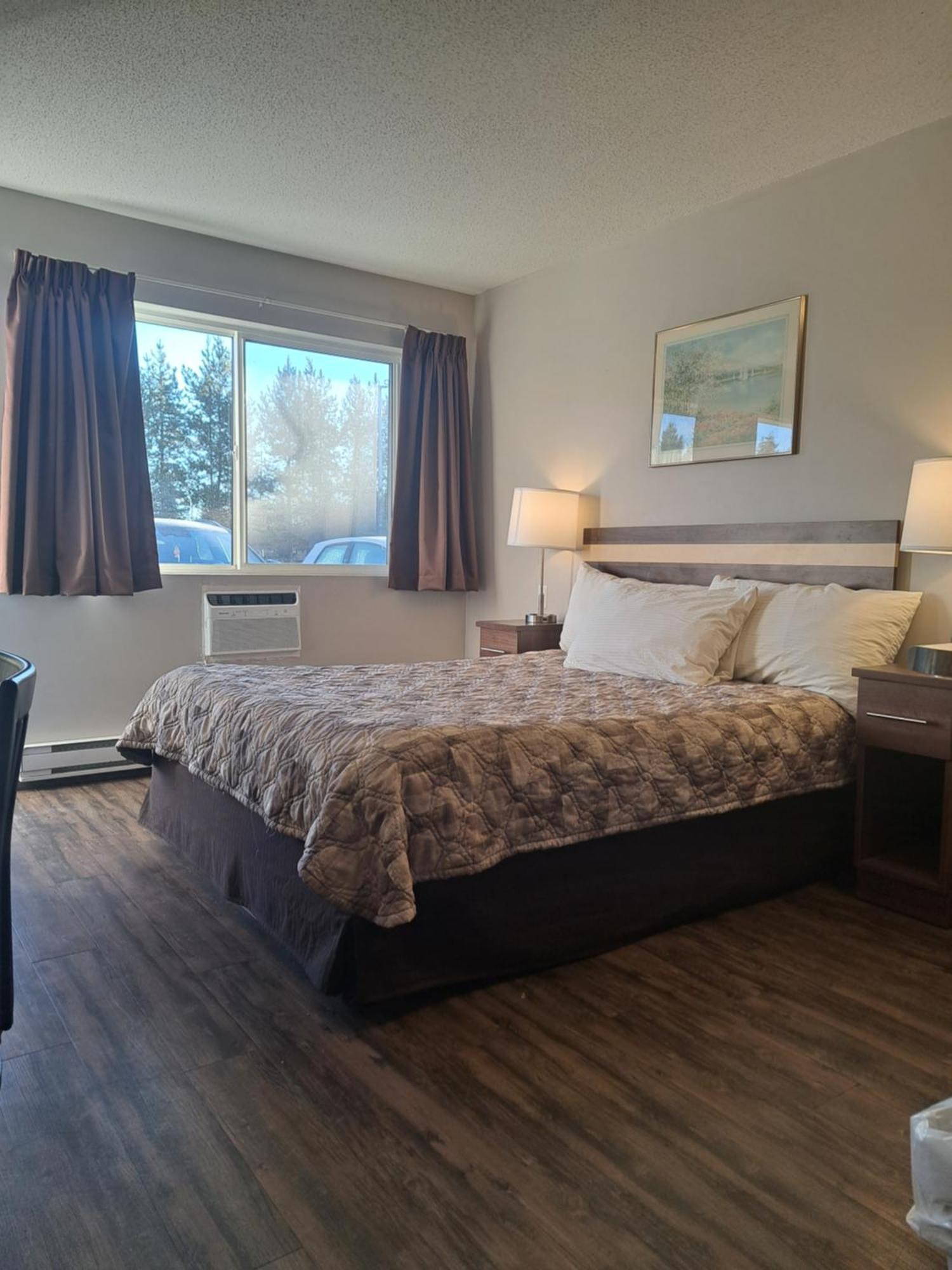 Bon Voyage Inn Prince George Extérieur photo